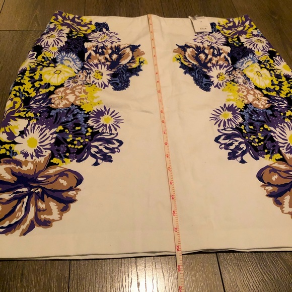 Ricki’s Spring Flower Skirt US 14 - Picture 3 of 3